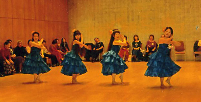 �t���_���X����