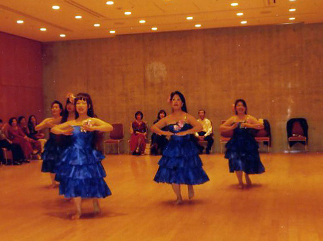 �t���_���X����