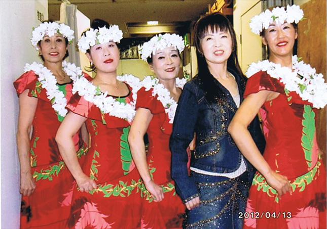 �t���_���X����