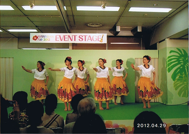 �t���_���X����