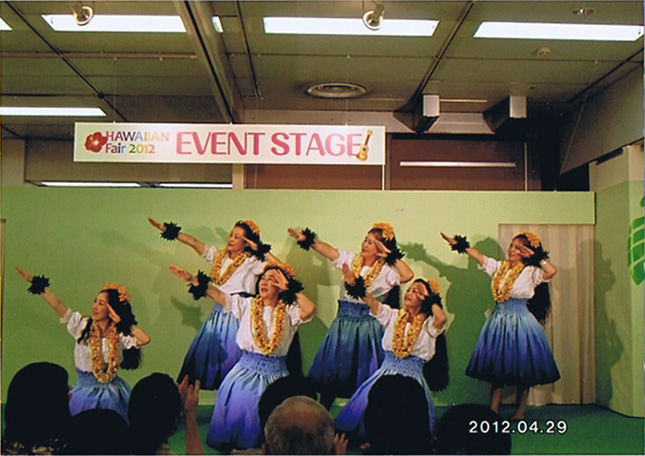 �t���_���X����