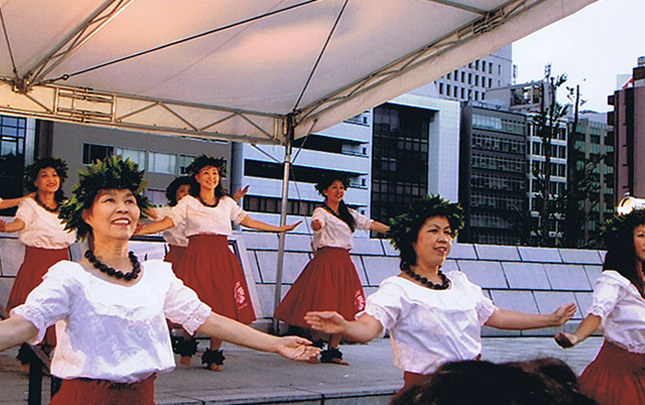 �t���_���X����