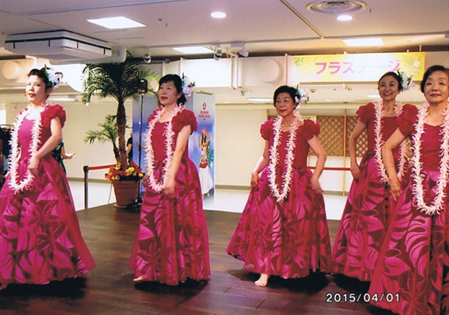 �t���_���X����